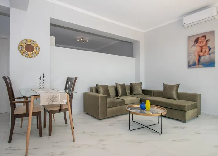 Villa Lagoon By 